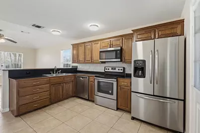 713 W Bond Street, Denison, TX 75020 - Photo 11