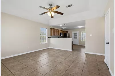 713 W Bond Street, Denison, TX 75020 - Photo 5