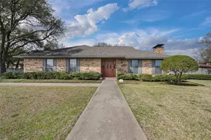 9 Quail Run St, Gainesville, TX 76240 - Photo 1