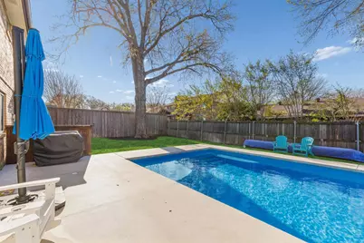 304 Lark Lane, Euless, TX 76039 - Photo 31