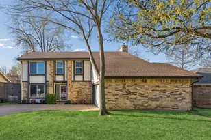 304 Lark Ln, Euless, TX 76039 - Photo 7