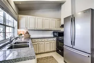 700 Kings Row, Denton, TX 76209 - Photo 3