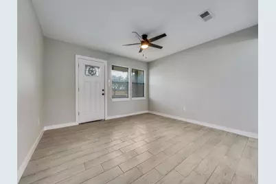 2619 Richland Avenue, Farmers Branch, TX 75234 - Photo 5