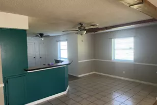 1306 21st St, Mineral Wells, TX 76067 - Photo 9