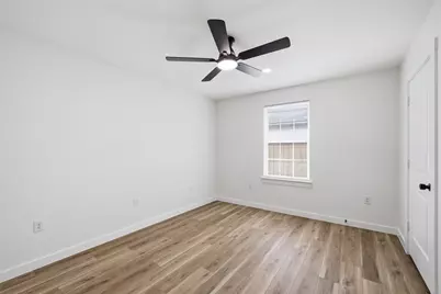 908 Church Avenue, Waco, TX 76706 - Photo 9