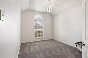 608 Lake Village Dr, McKinney, TX 75071 - Photo 21