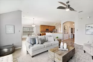608 Lake Village Dr, McKinney, TX 75071 - Photo 11