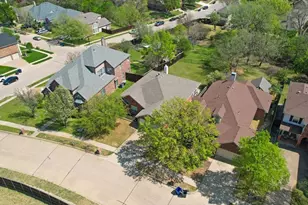 608 Lake Village Dr, McKinney, TX 75071 - Photo 37