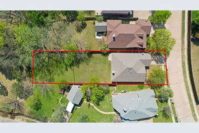608 Lake Village Drive, McKinney, TX 75071 - Photo 3