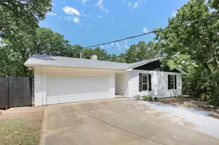 21 Horseshoe Dr, Highland Village, TX 75077 - Photo 1