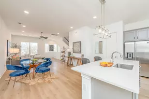 2828 Addison Park Ln, Fort Worth, TX 76110 - Photo 11