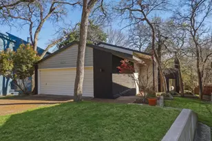 965 Easton Pl, Dallas, TX 75218 - Photo 1