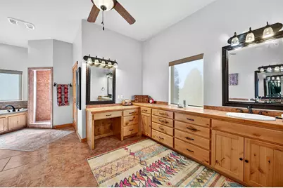 200 Cayuga Trail, Lake Kiowa, TX 76240 - Photo 23