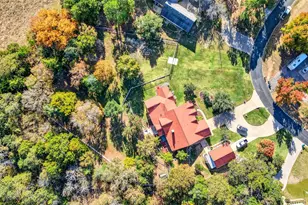 200 Cayuga Trail, Lake Kiowa, TX 76240 - Photo 7