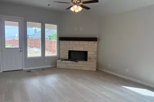 1237 Frio Dr, Springtown, TX 76082 - Photo 5