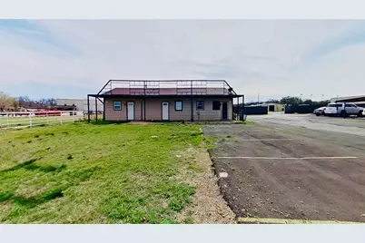 4902 E Highway 199, Springtown, TX 76082 - Photo 1