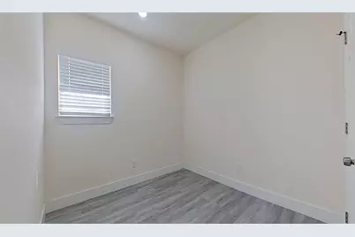 4902 E Highway 199, Springtown, TX 76082 - Photo 17