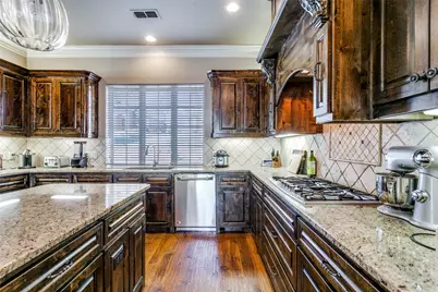 6800 Woodland Hills Drive, North Richland Hills, TX 76182 - Photo 17