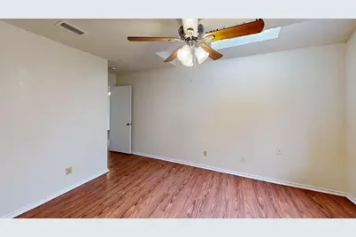 732 Versailles Street, Mesquite, TX 75149 - Photo 9