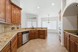 132 Silver Rose Blvd, Burleson, TX 76028 - Photo 11