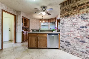 2411 Aspen St, Richardson, TX 75082 - Photo 11