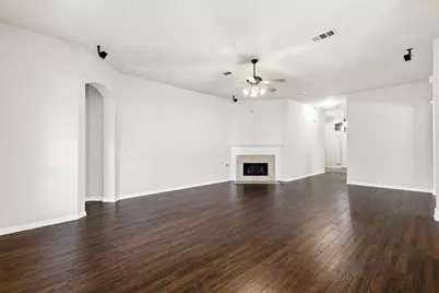 3004 Saint Lynda Drive, Mansfield, TX 76063 - Photo 11