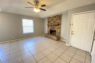 1730 Justin Lyn St, Arlington, TX 76012 - Photo 5