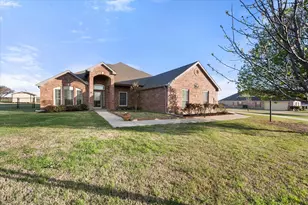 10929 Soft Shell Dr, Venus, TX 76084 - Photo 1
