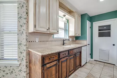 512 Kemper Avenue, Crowley, TX 76036 - Photo 13