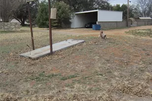 901 SE 4th, Knox City, TX 79529 - Photo 3