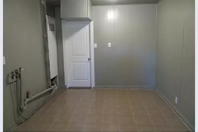 125 S Glencoe Circle, Wichita Falls, TX 76302 - Photo 7