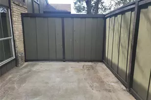 4638 Country Creek Dr, Dallas, TX 75236 - Photo 9