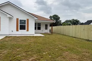 204 Wiebusch St, Riesel, TX 76682 - Photo 27