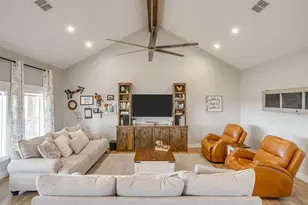 19611 N County Line Rd, Ponder, TX 76259 - Photo 13