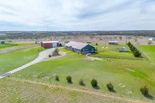 19611 N County Line Rd, Ponder, TX 76259 - Photo 1