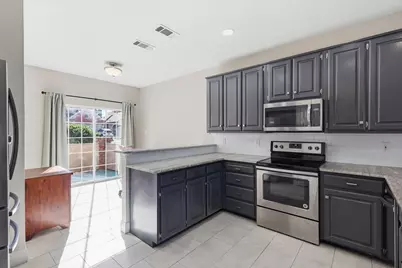 2094 Montclair Lane, Lewisville, TX 75067 - Photo 13