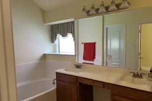 28 Emerald Pond Dr, Frisco, TX 75034 - Photo 9