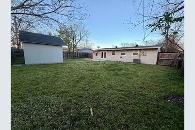 1813 Del Rancho Drive, Irving, TX 75061 - Photo 17