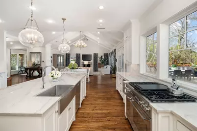 8622 Wingate Drive, Dallas, TX 75209 - Photo 9