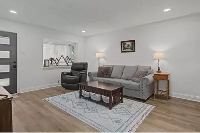 307 S Lindale Lane, Richardson, TX 75080 - Photo 5