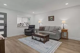 307 S Lindale Ln, Richardson, TX 75080 - Photo 5