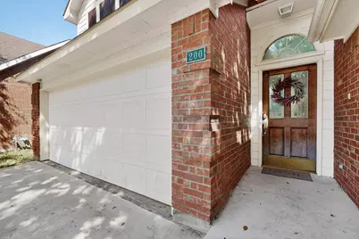 200 Morning Star Court, Irving, TX 75063 - Photo 3