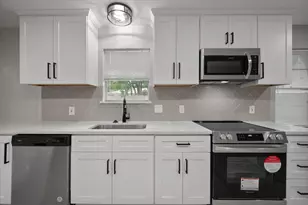 7821 Regency Ln, Fort Worth, TX 76134 - Photo 7