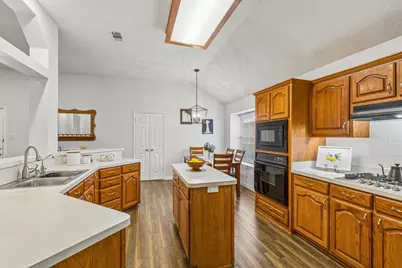 748 Summerfield Drive, Allen, TX 75002 - Photo 7