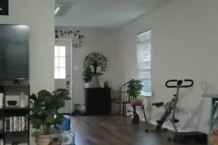 613 N Cherry St, Aubrey, TX 76227 - Photo 3