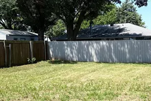 613 N Cherry St, Aubrey, TX 76227 - Photo 15