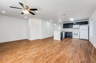 812 Driftwood Dr, Shady Shores, TX 76208 - Photo 5