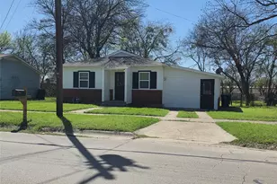 1207 N Anglin St, Cleburne, TX 76031 - Photo 1