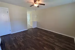 1207 N Anglin St, Cleburne, TX 76031 - Photo 3