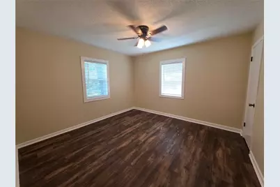 1207 N Anglin Street, Cleburne, TX 76031 - Photo 9